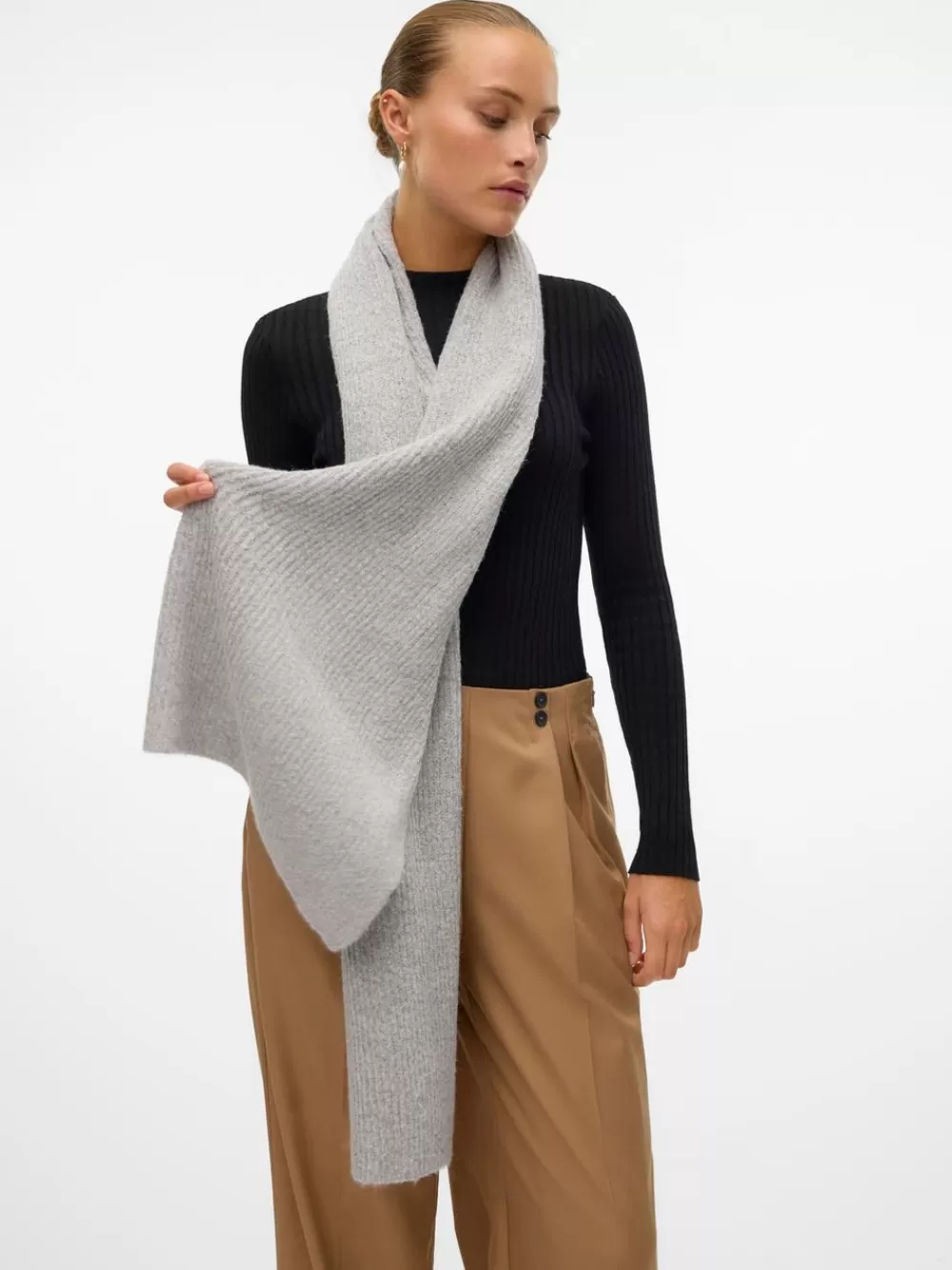 VERO MODA Paksut huivit Light Grey Melange Store