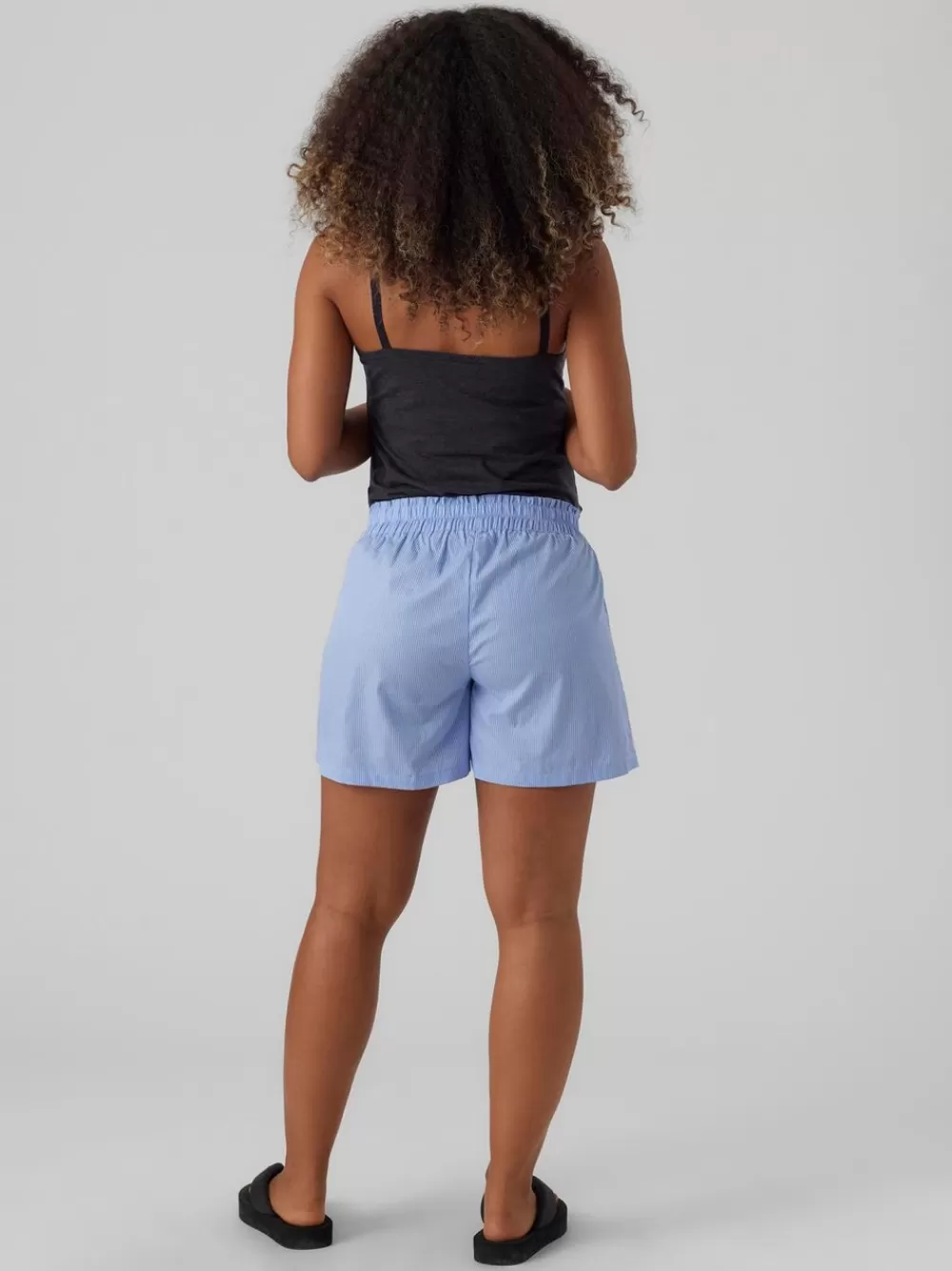 VERO MODA Regular fit Matala vyötärö Shortsit Azure Blue Shop