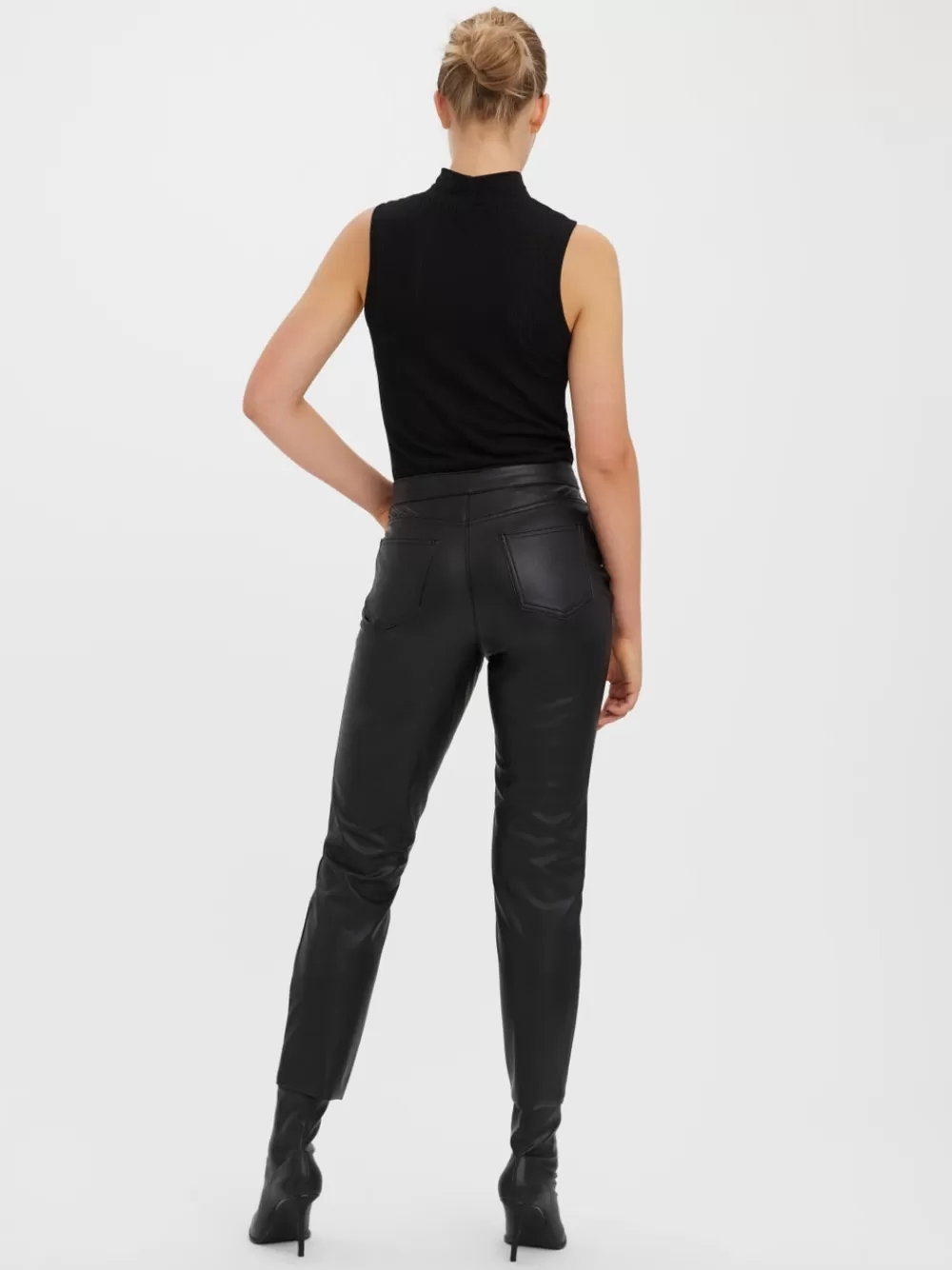 VERO MODA VMBRENDA Korkea vyötärö Housut Black Shop