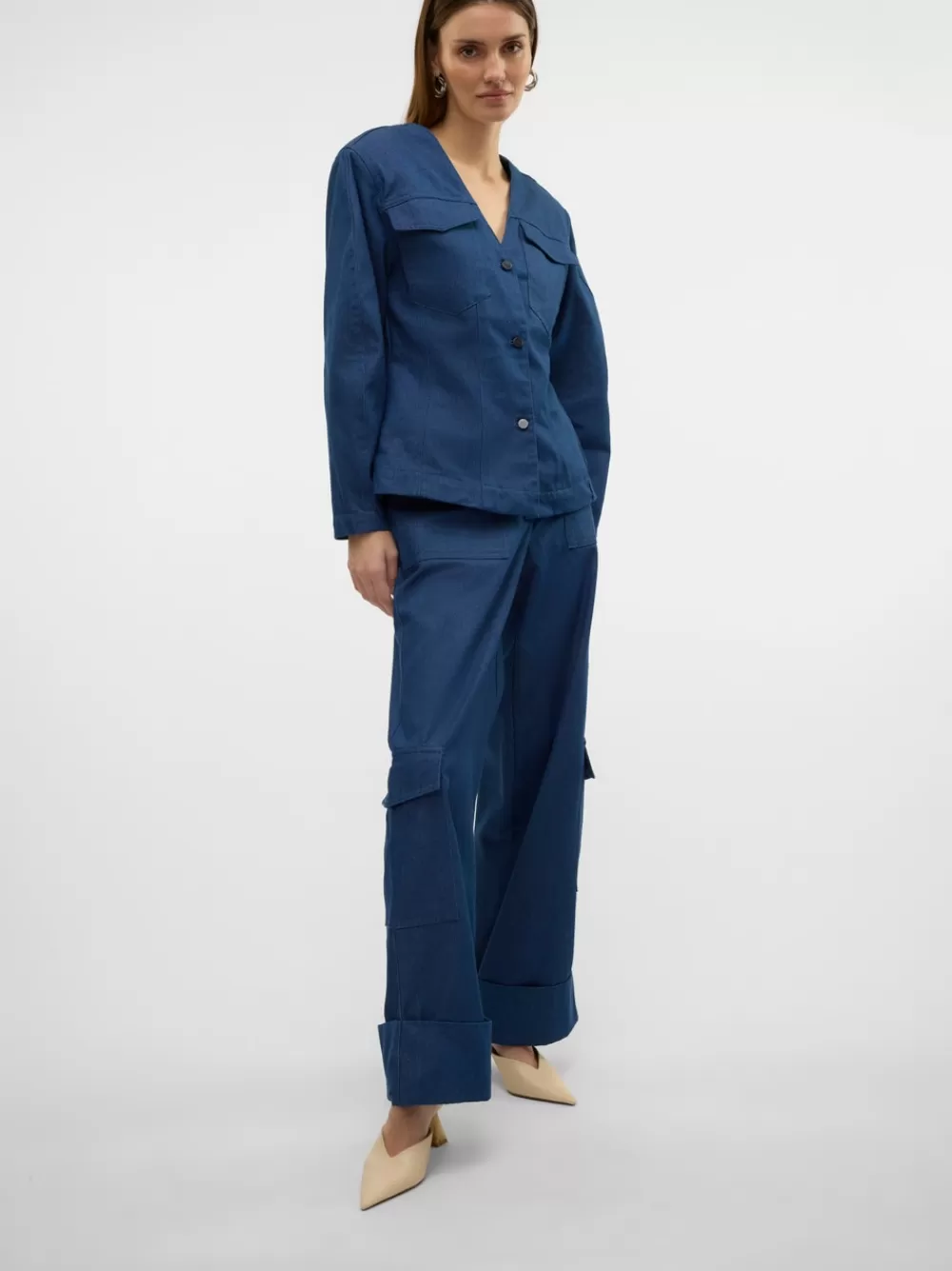 VERO MODA VMCARLA Korkea vyötärö Reisitaskuhousut Blue Indigo Online
