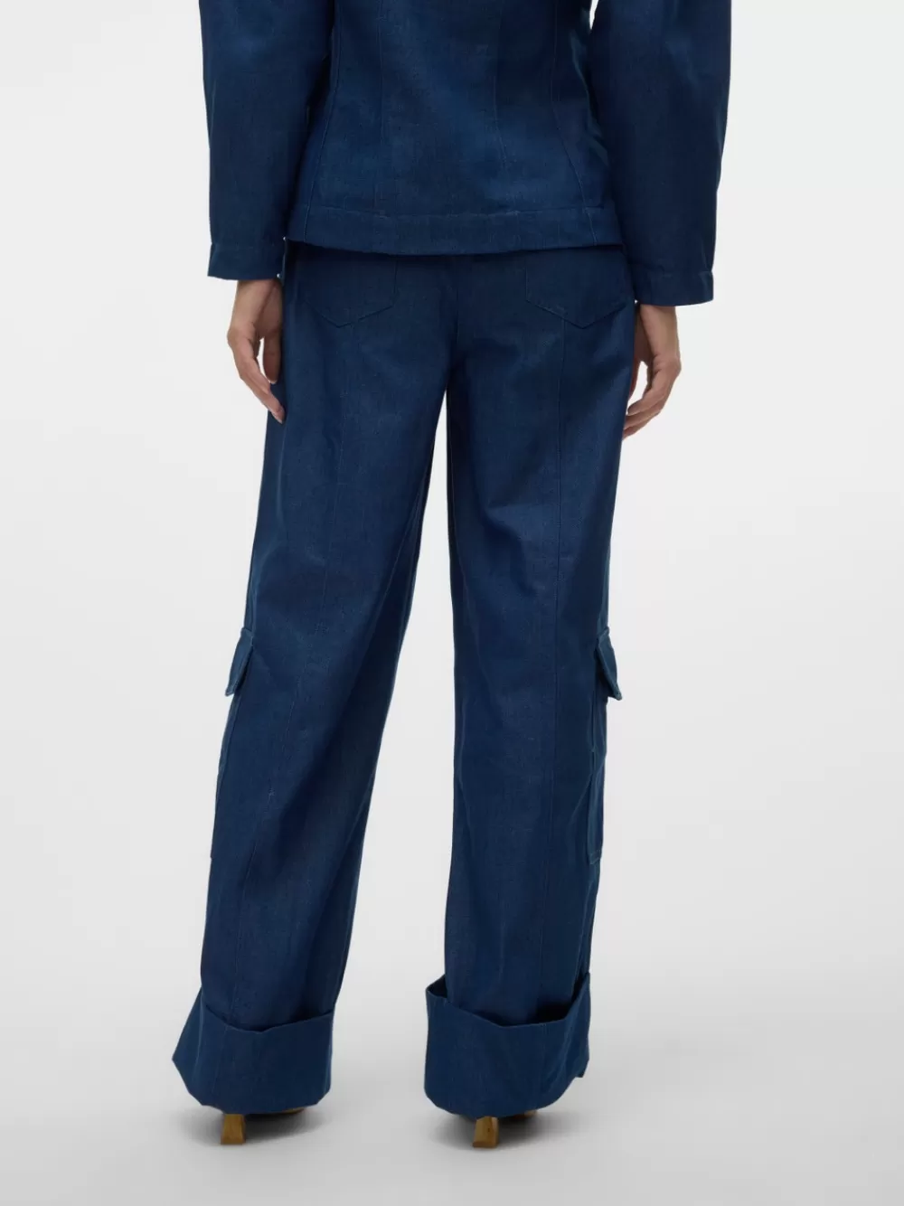 VERO MODA VMCARLA Korkea vyötärö Reisitaskuhousut Blue Indigo Online
