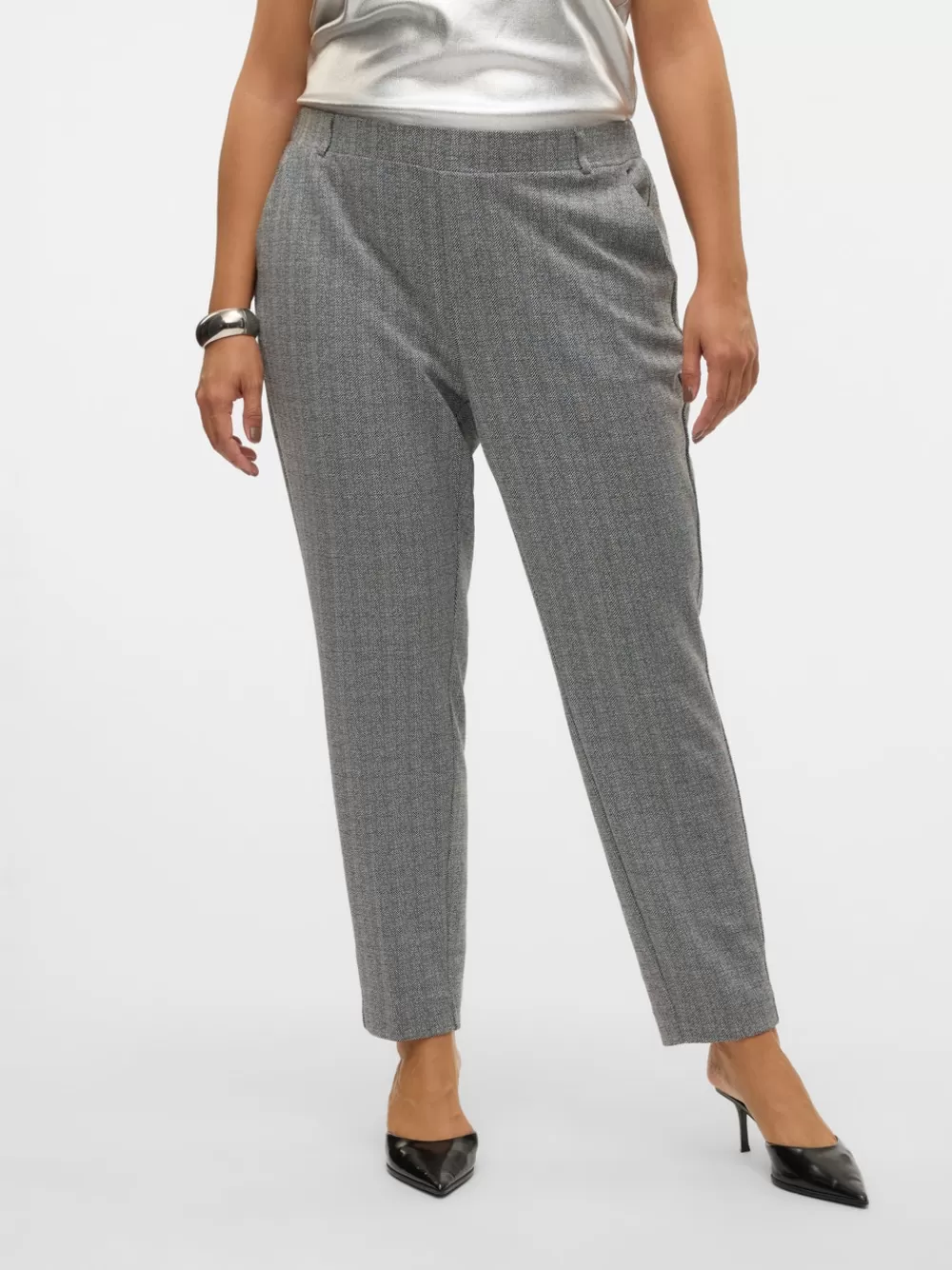 VERO MODA VMCSILVA Normaali vyötärö Housut Black Fashion