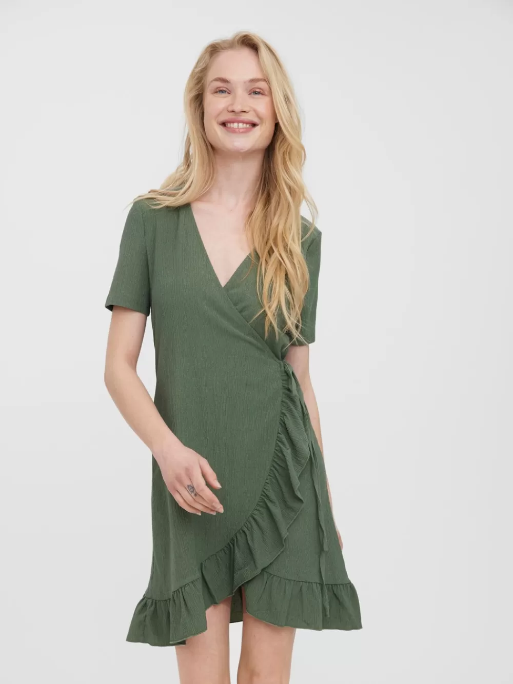 VERO MODA VMHAYA Lyhyt mekko Laurel Wreath Outlet