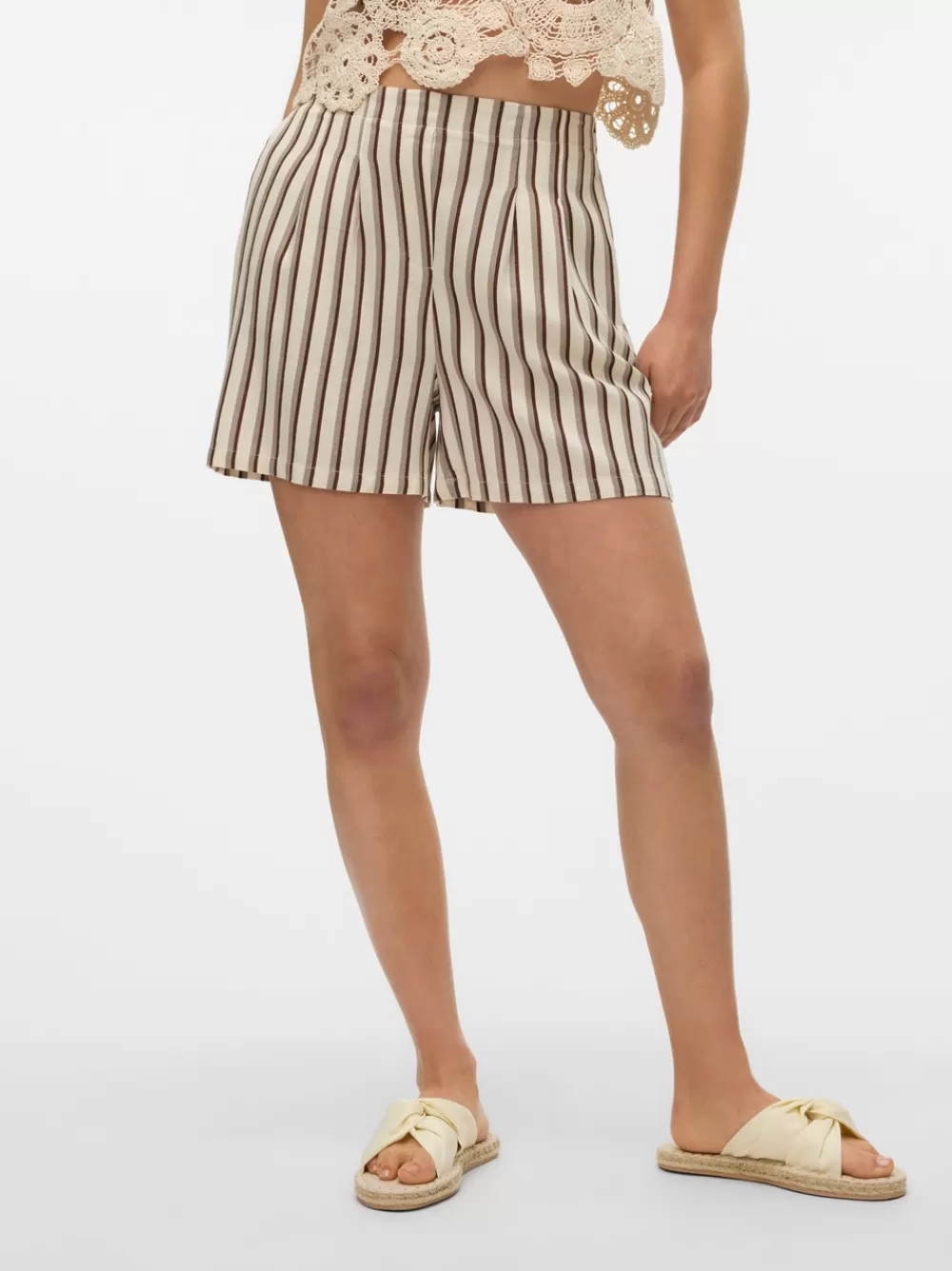 VERO MODA VMJESMILO Shortsit Birch Best