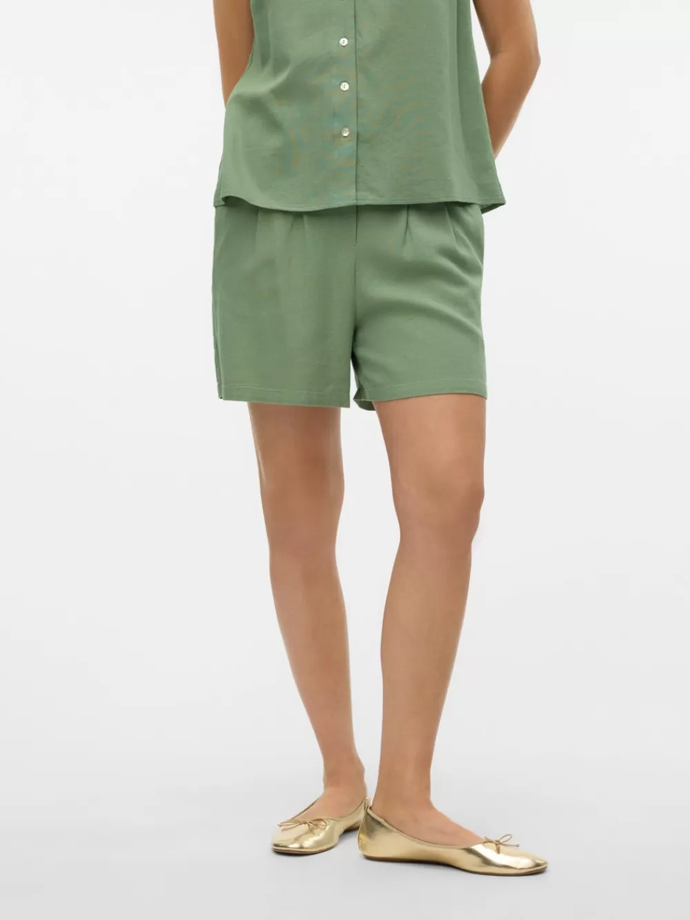 VERO MODA VMJESMILO Shortsit Hedge Green Store