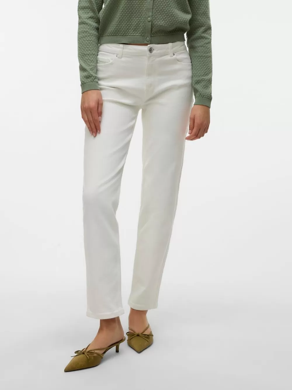 VERO MODA VMKYLA Normaali vyötärö Straight fit Farkut Bright White Online