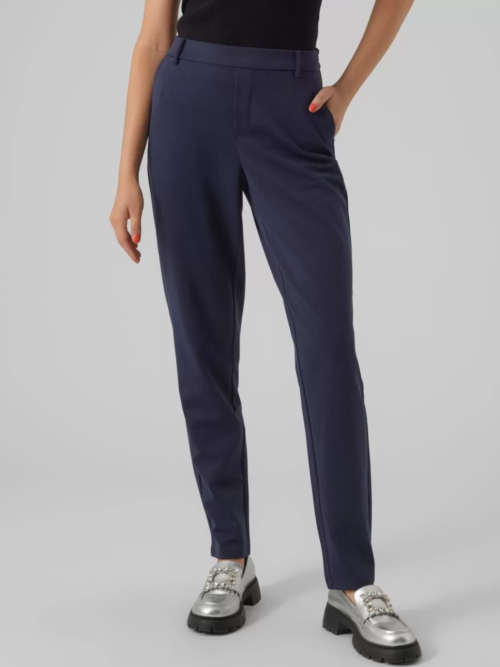 VERO MODA VMLUCCA Normaali vyötärö Housut Navy Blazer Hot
