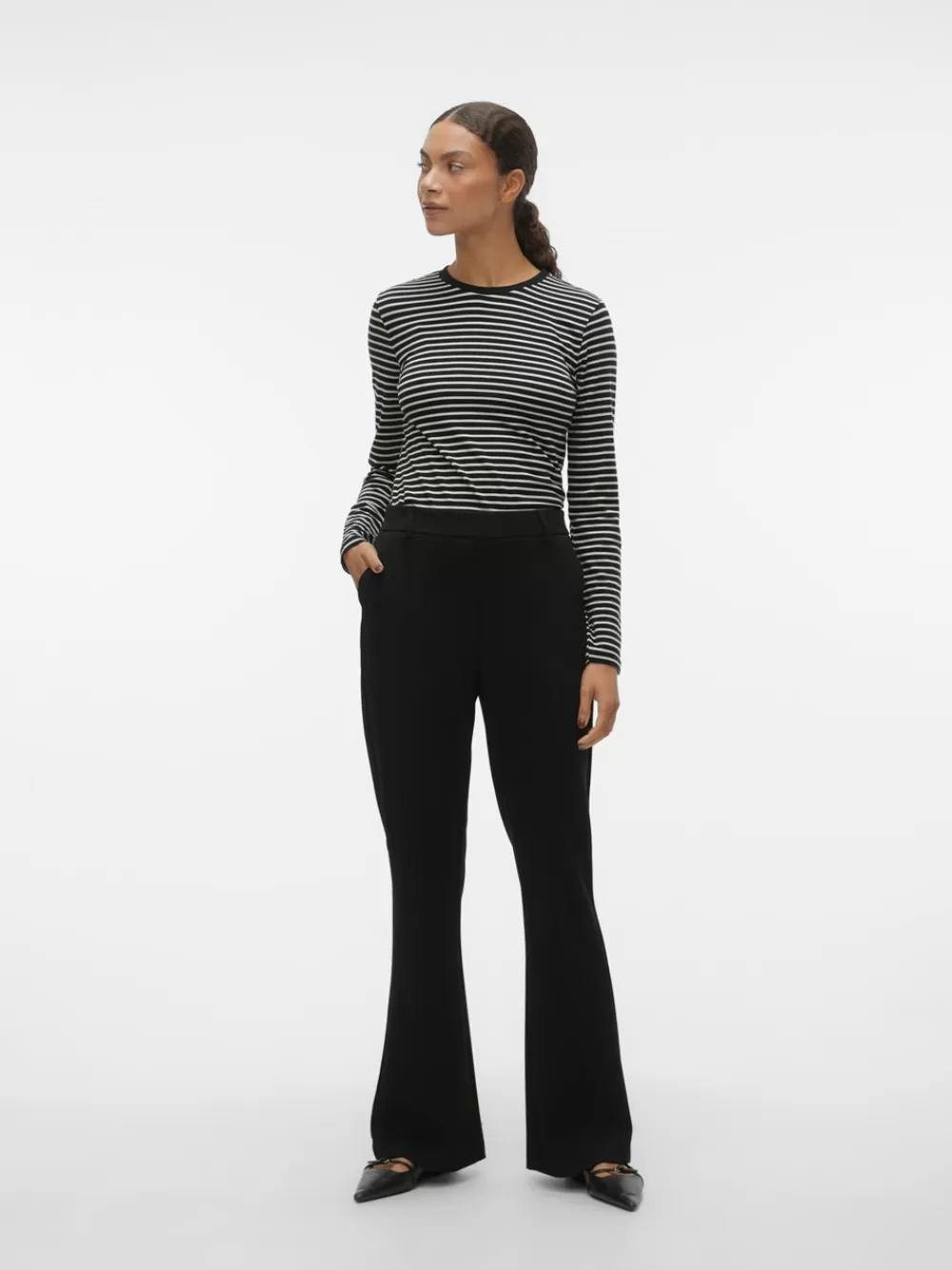 VERO MODA VMMAYA Normaali vyötärö Housut Black Store