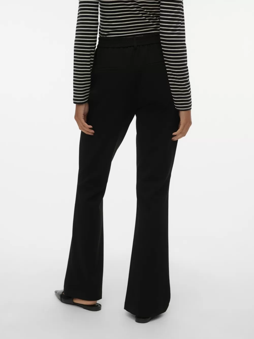 VERO MODA VMMAYA Normaali vyötärö Housut Black Store
