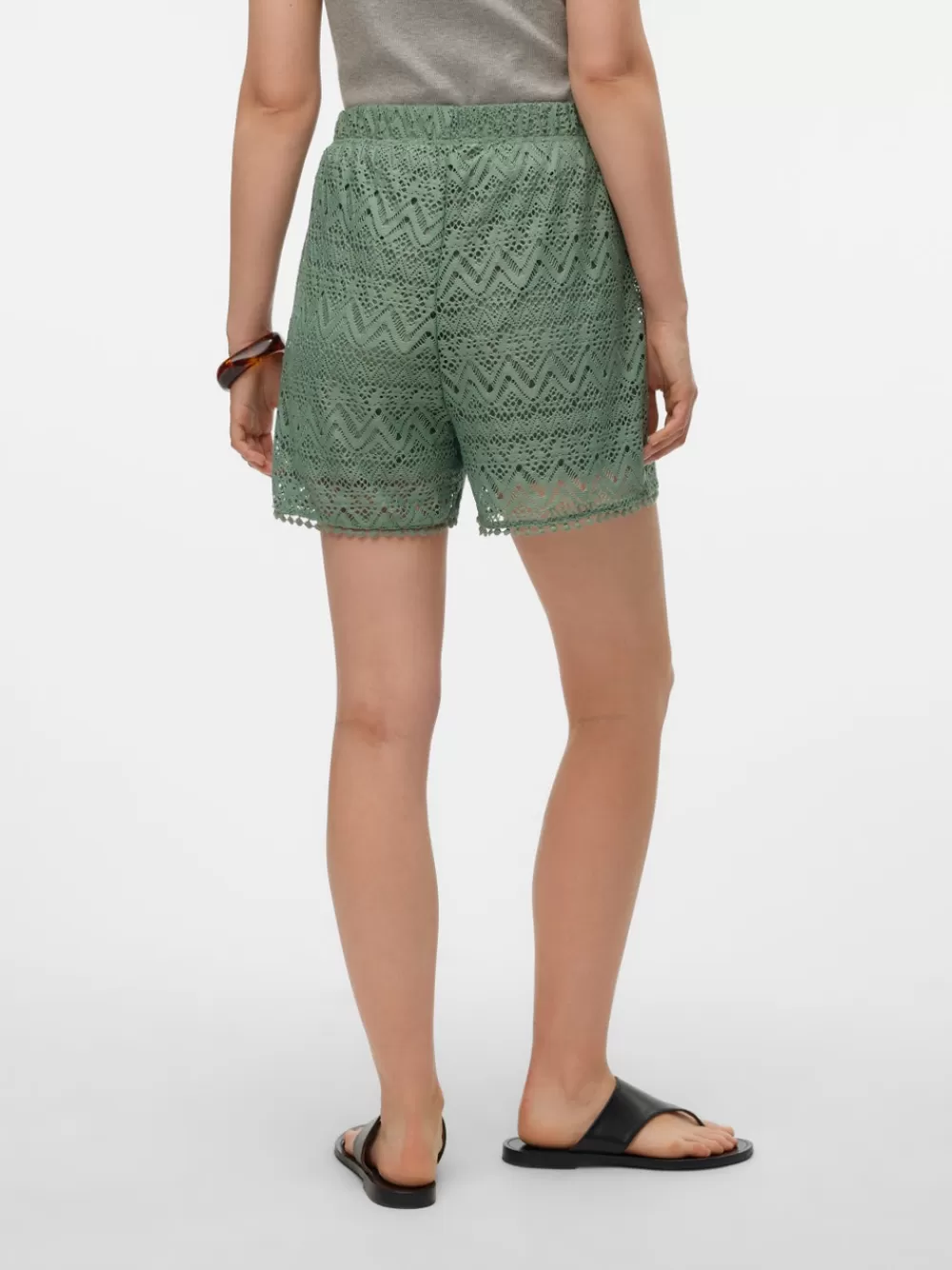 VERO MODA VMMAYA Shortsit Hedge Green Hot