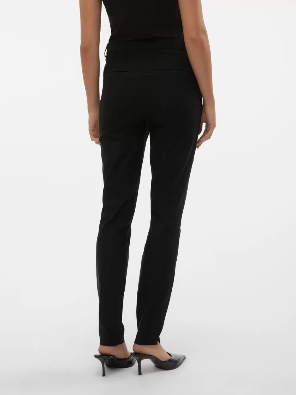 VERO MODA VMMILLE Normaali vyötärö Housut Black Store