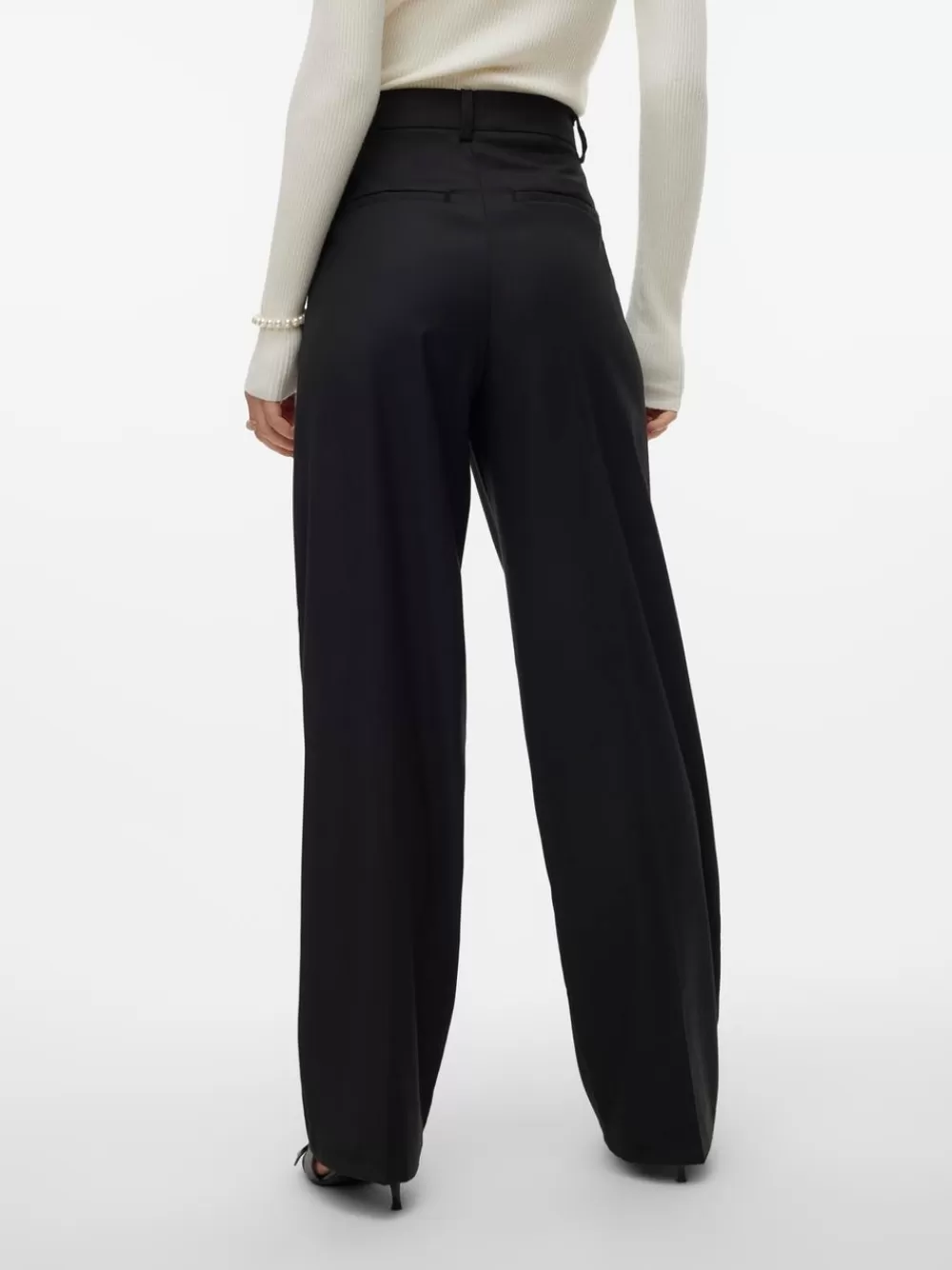VERO MODA VMMIRALEA Normaali vyötärö Housut Black Store