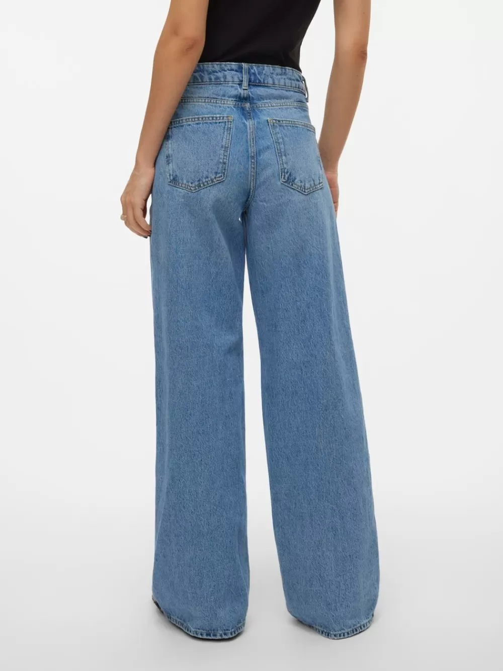 VERO MODA VMREMY Normaali vyötärö Wide fit Farkut Medium Blue Denim Clearance