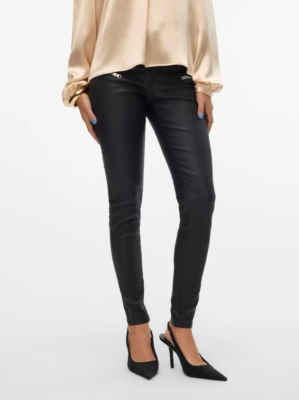 VERO MODA VMSEVEN Normaali vyötärö Housut Black Hot