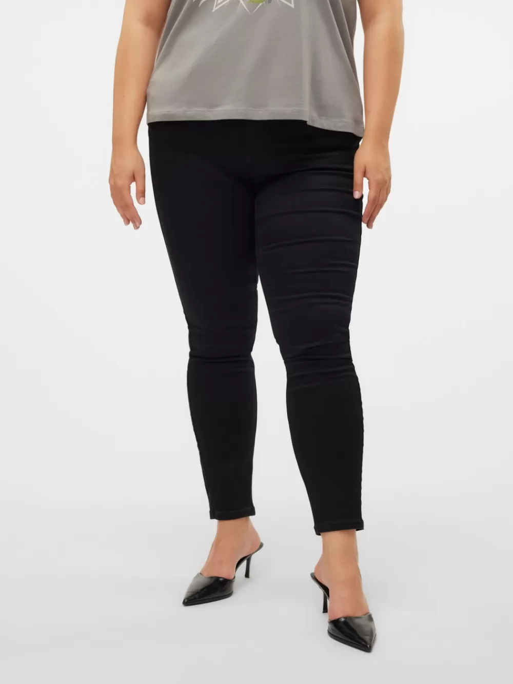 VERO MODA VMSEVEN Normaali vyötärö Slim fit Farkut Black Sale
