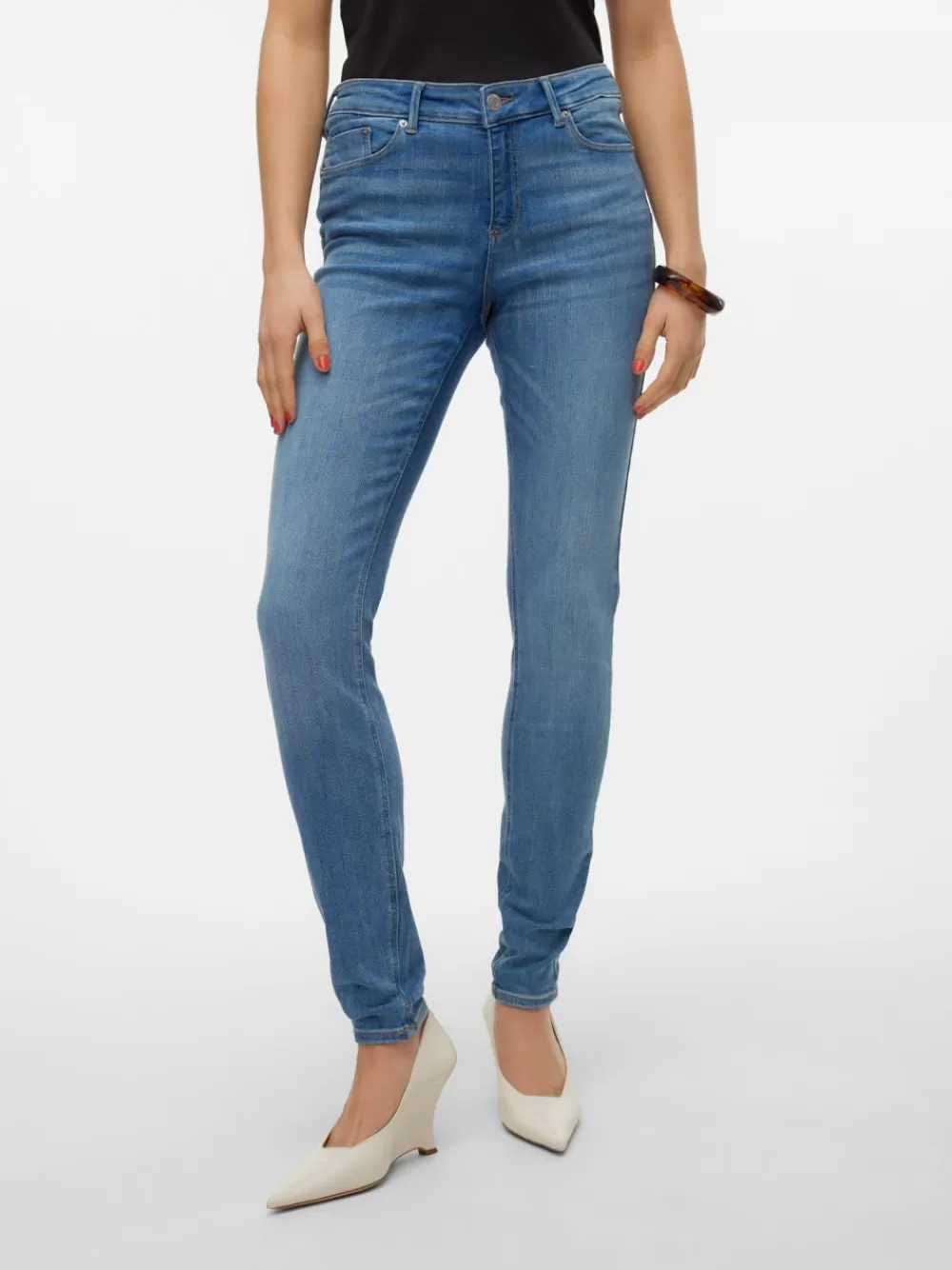 VERO MODA VMTANYA Normaali vyötärö Skinny fit Farkut Medium Blue Denim Fashion