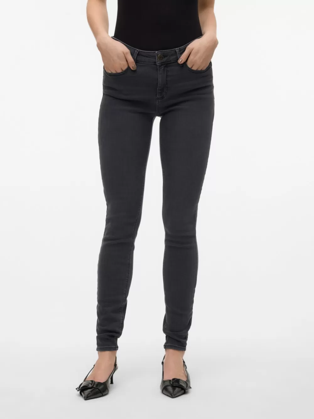 VERO MODA VMTANYA Normaali vyötärö Skinny fit Farkut Dark Grey Denim Outlet