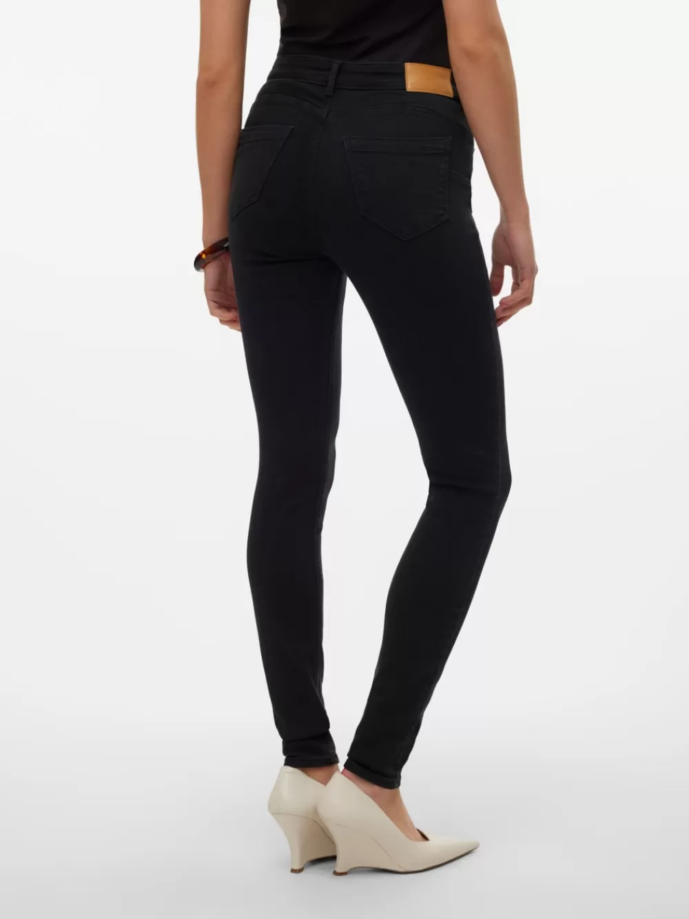 VERO MODA VMTANYA Normaali vyötärö Skinny fit Farkut Black Denim Fashion