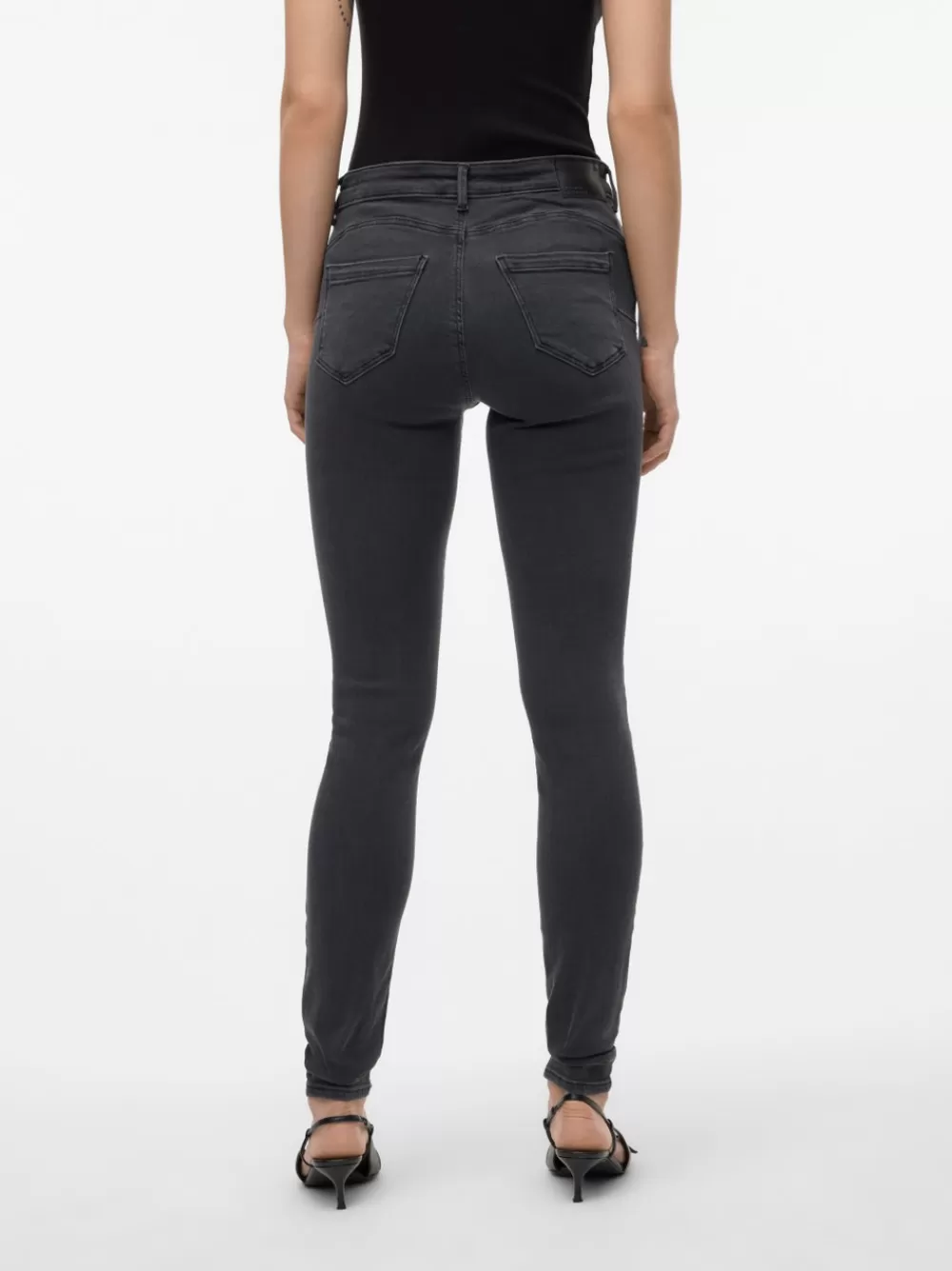 VERO MODA VMTANYA Normaali vyötärö Skinny fit Farkut Dark Grey Denim Outlet