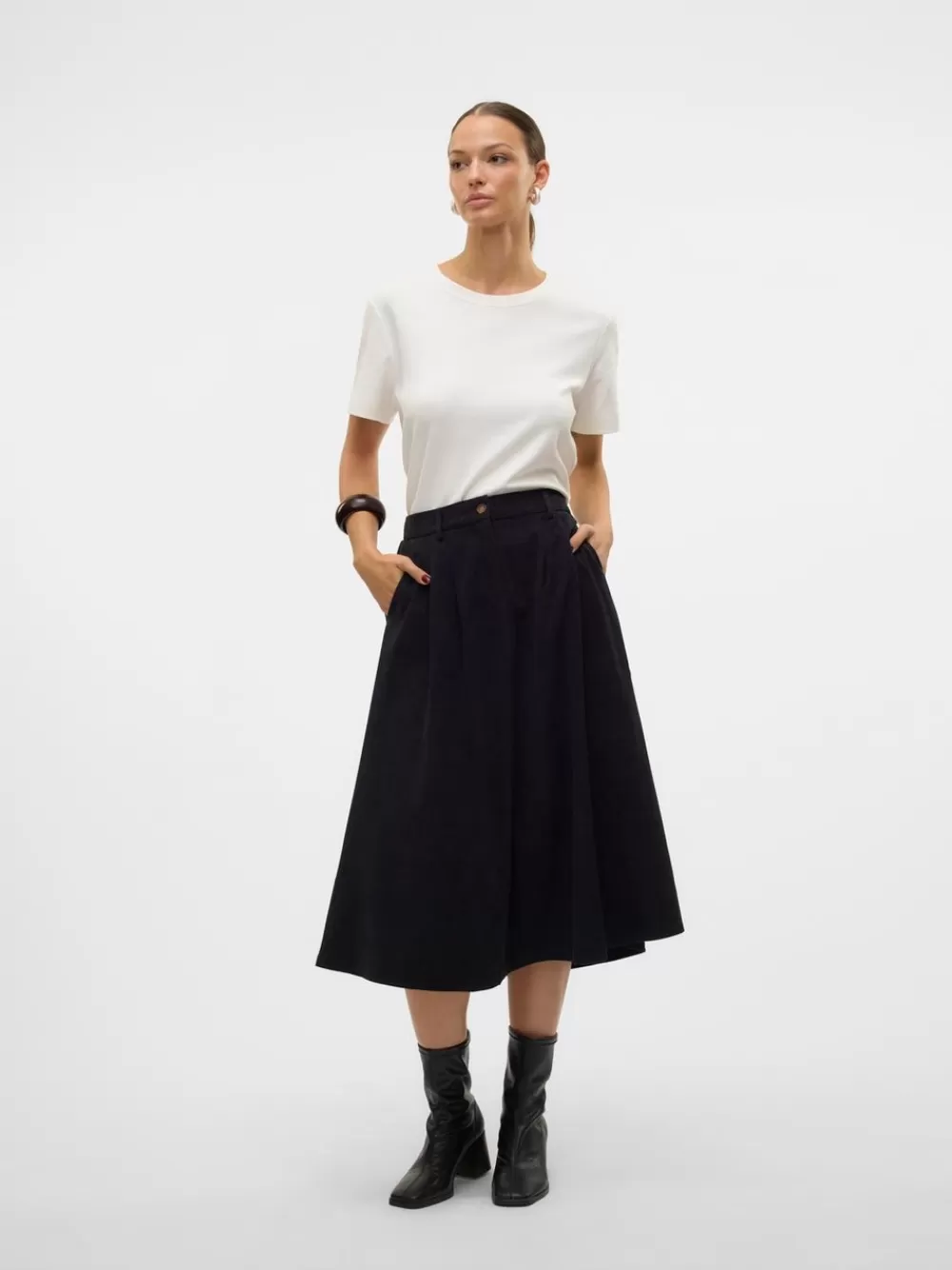 VERO MODA VMVIENNA Korkea vyötärö samettihame Black Best