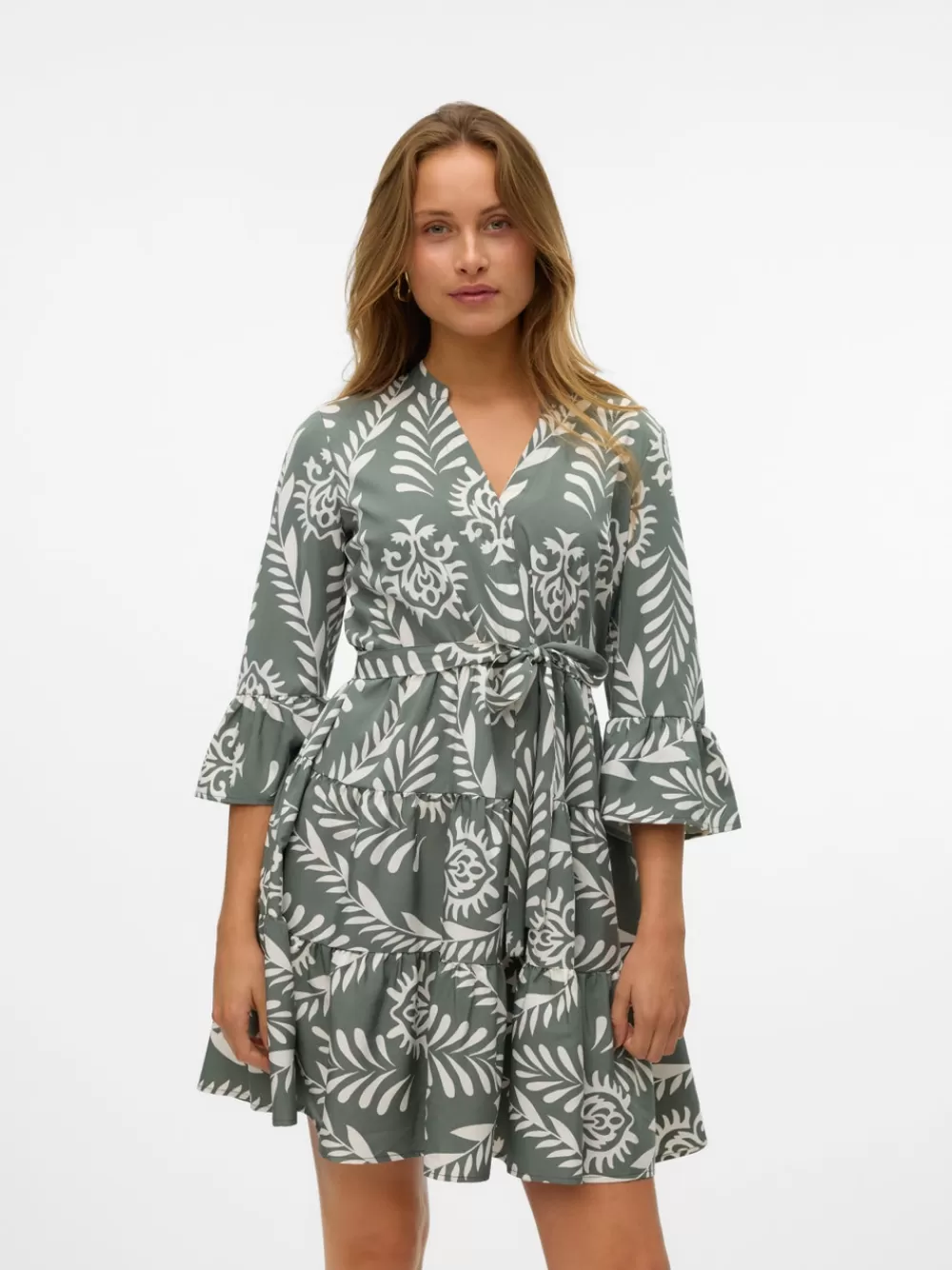 VERO MODA VMZERA Lyhyt mekko Laurel Wreath Best Sale
